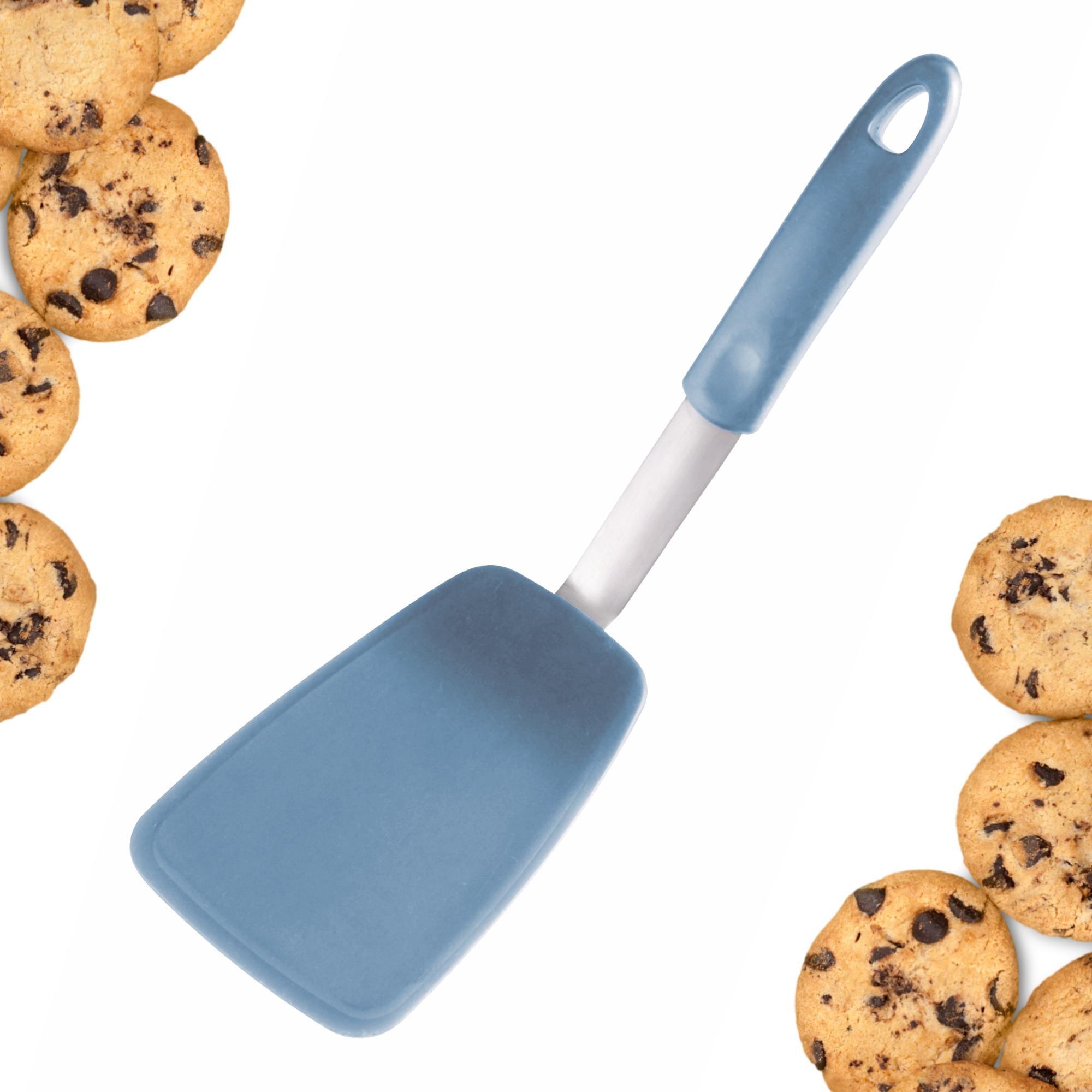 Starpack large flex turner with a flexible, heat-resistant silicone head and a sturdy handle, perfect for flipping and serving larger portions.